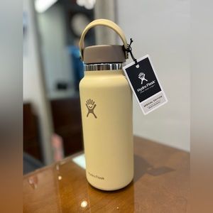 Hydro Flask special edition Whole Foods. Beech color.